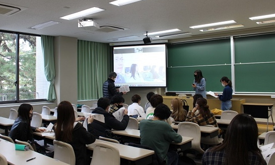 西南學院大學跨國合作教室現場(日本九州福岡)